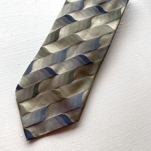 Vintage Tino Cosma Silk Necktie Handmade in Italy Wavy Striped Pattern